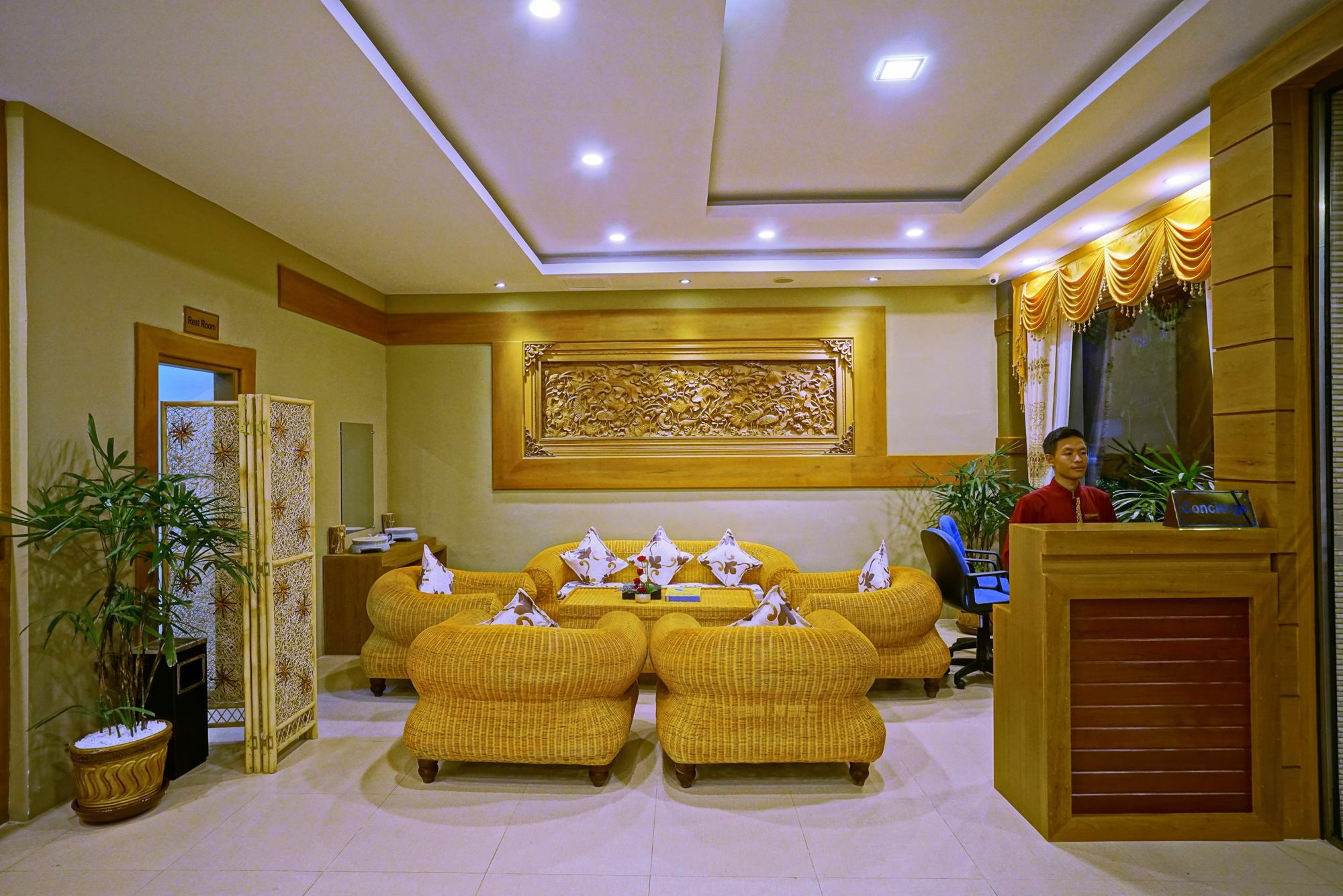 โรงแรมโนวา มัณฑะเลย์ ภายนอก รูปภาพ