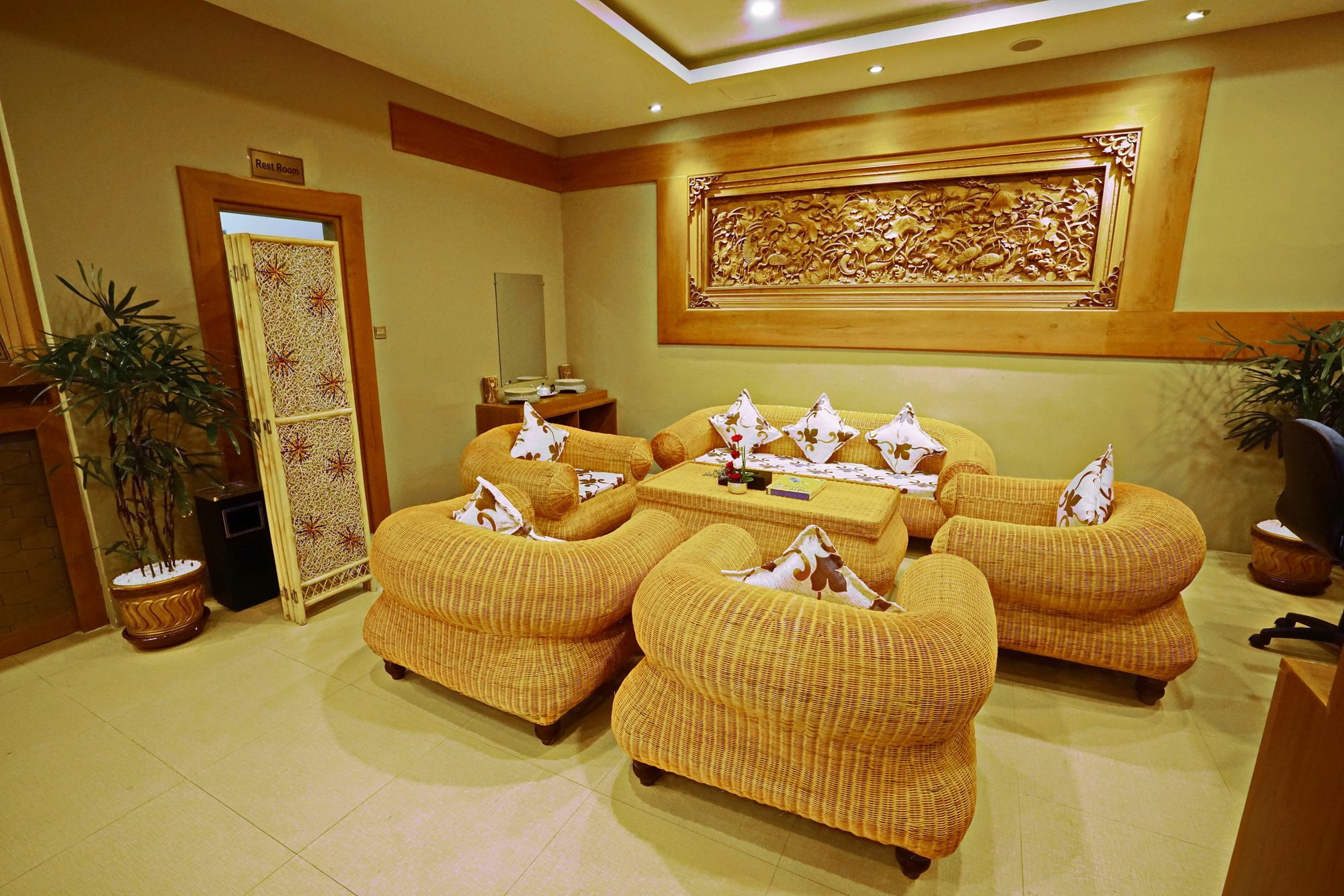 โรงแรมโนวา มัณฑะเลย์ ภายนอก รูปภาพ